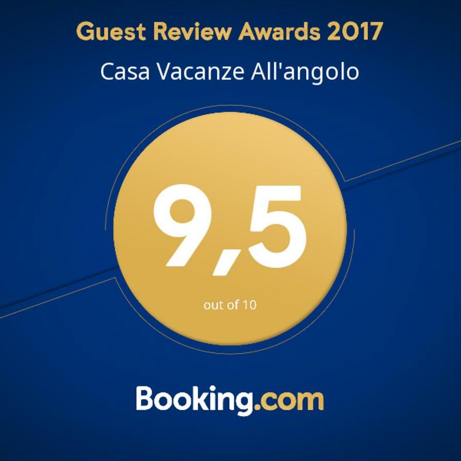 Casa Vacanze All'Angolo ตรีเอสเต ภายนอก รูปภาพ