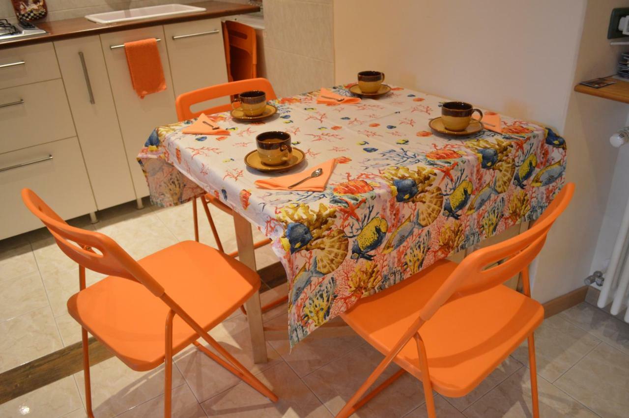 Casa Vacanze All'Angolo ตรีเอสเต ภายนอก รูปภาพ