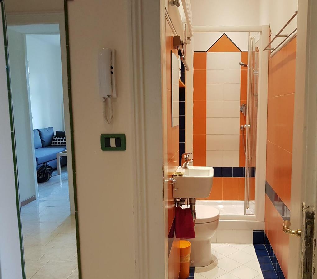 Casa Vacanze All'Angolo ตรีเอสเต ภายนอก รูปภาพ